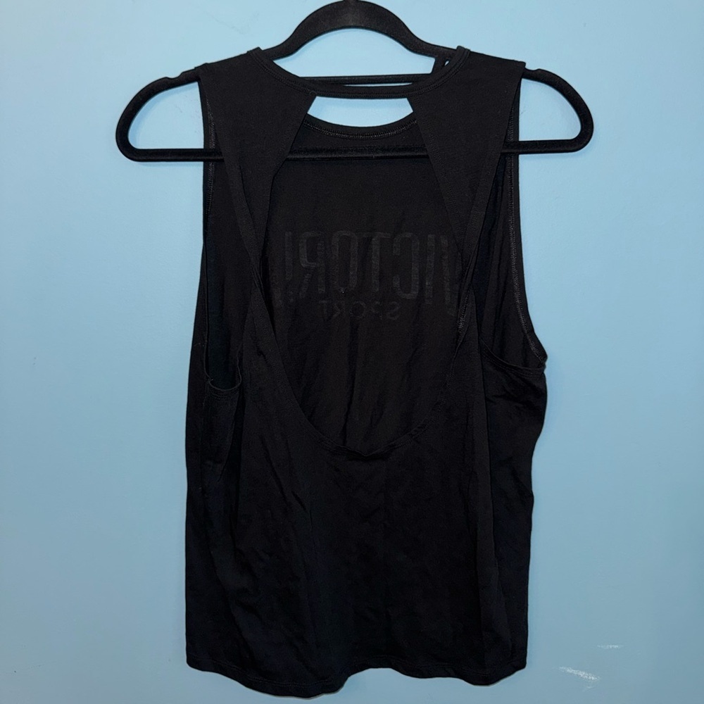 VS Twist Back Sports Tank - Picture 3 of 4